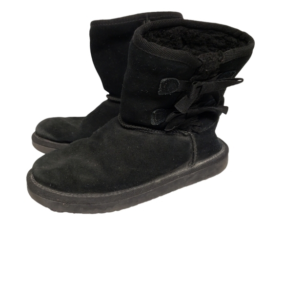 Koolaburra by Ugg Child Size 1 Victoria Short Boots Black Bows 1019372 Pre-owned - Picture 2 of 15